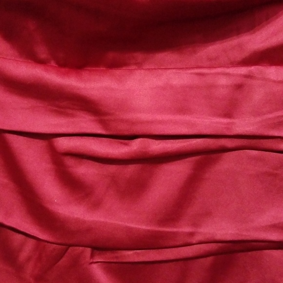 Red Express Dress - Picture 3 of 4